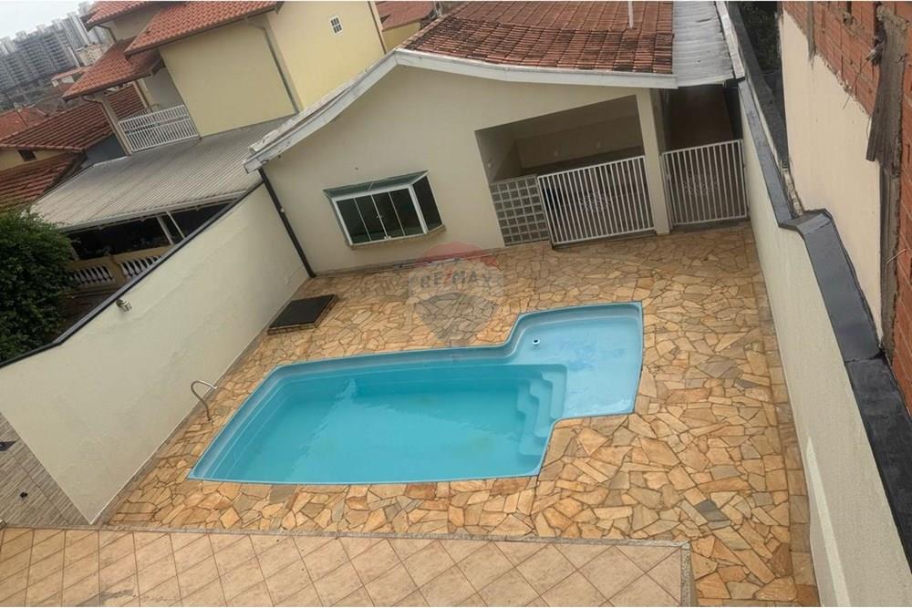 Casa, 3 quartos, 257 m² - Foto 9