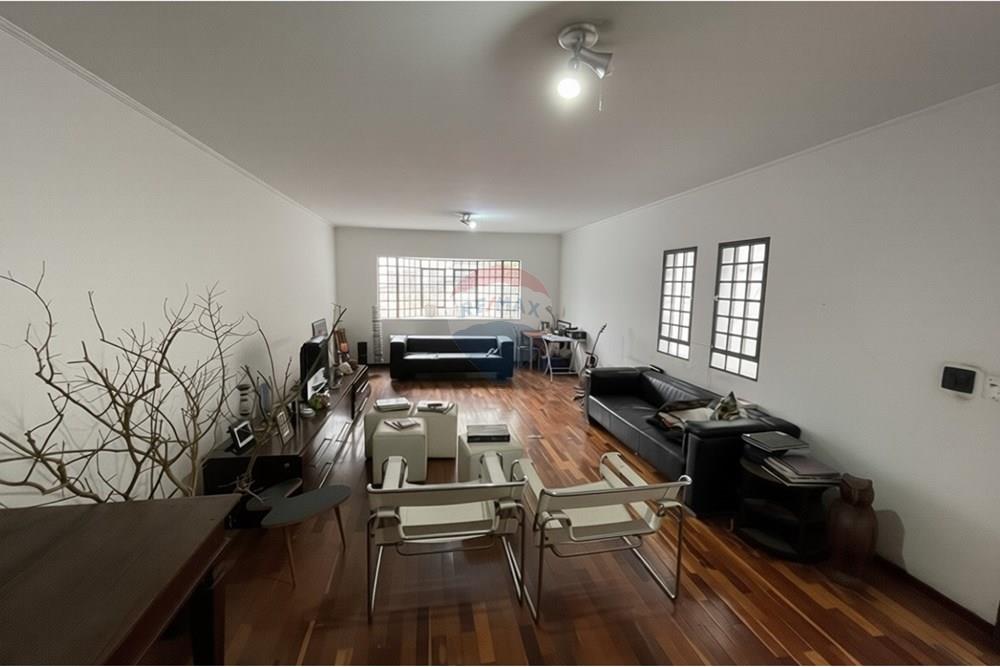 Casa, 4 quartos, 282 m² - Foto 1