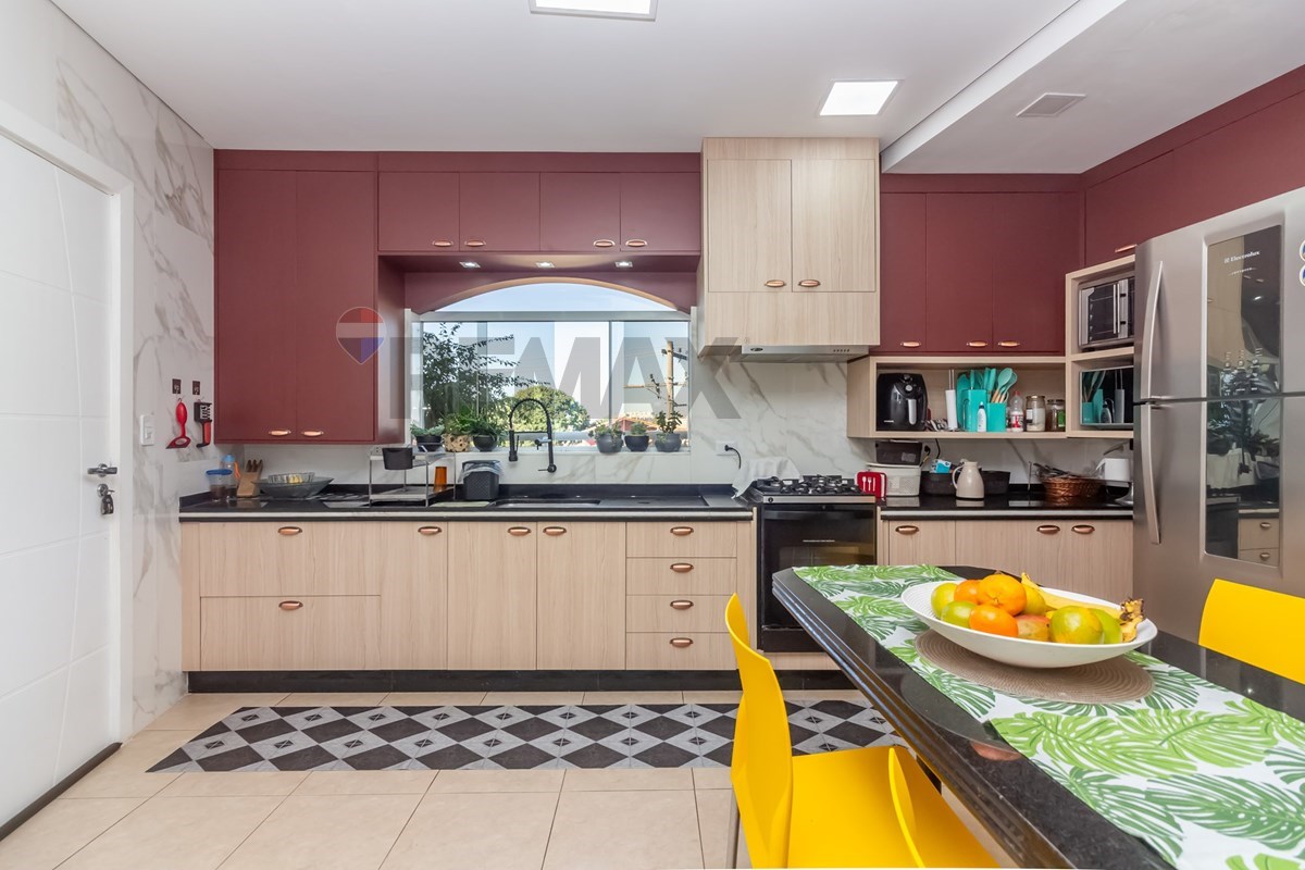 Casa, 3 quartos, 320 m² - Foto 15