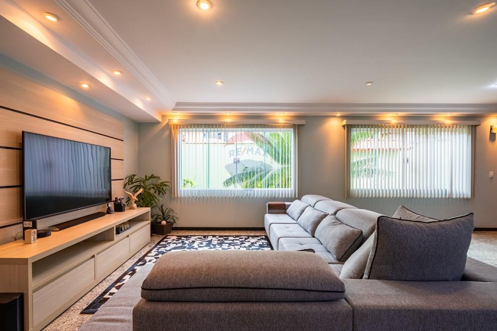 Casa, 3 quartos, 328 m² - Foto 12