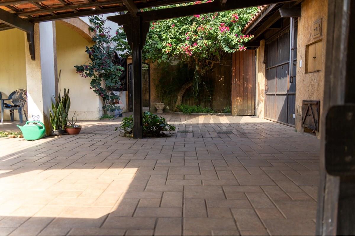 Sobrado, 5 quartos, 255 m² - Foto 2