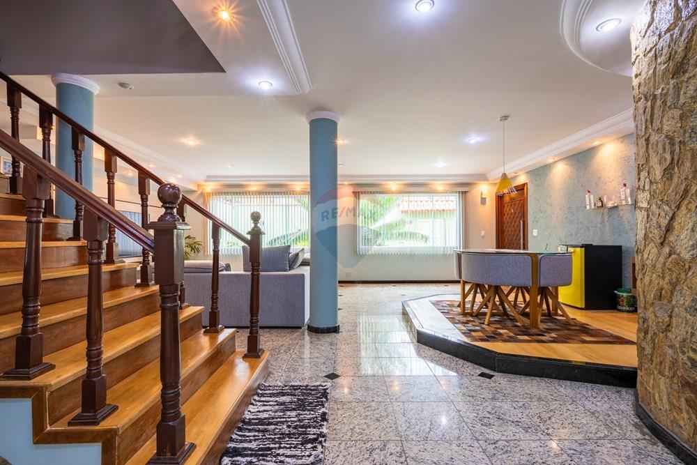 Casa, 3 quartos, 328 m² - Foto 28