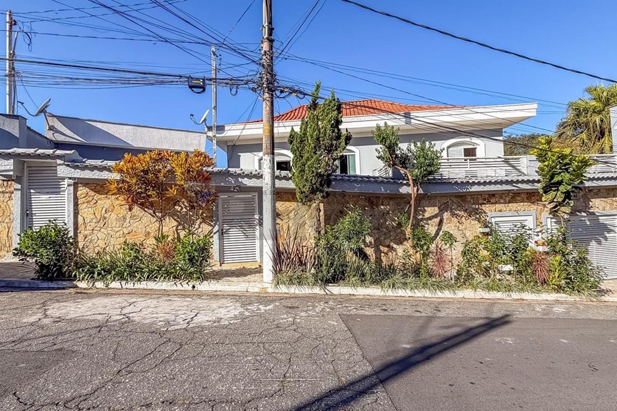 Casa, 3 quartos, 320 m² - Foto 1