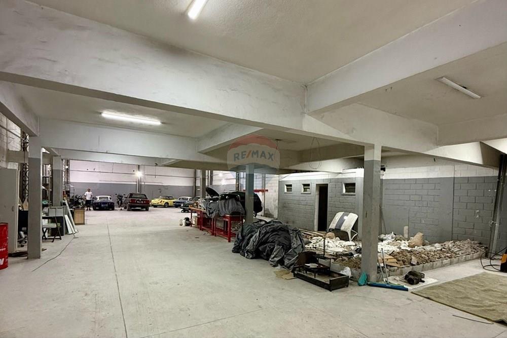 Depósito-Galpão, 533 m² - Foto 1