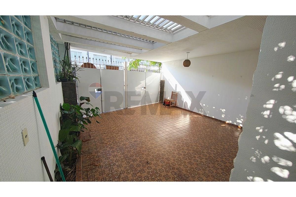 Casa, 3 quartos, 140 m² - Foto 2