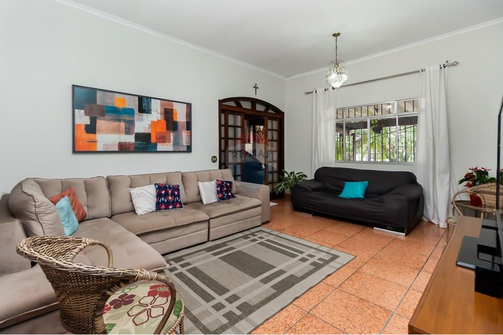 Casa, 3 quartos, 195 m² - Foto 2