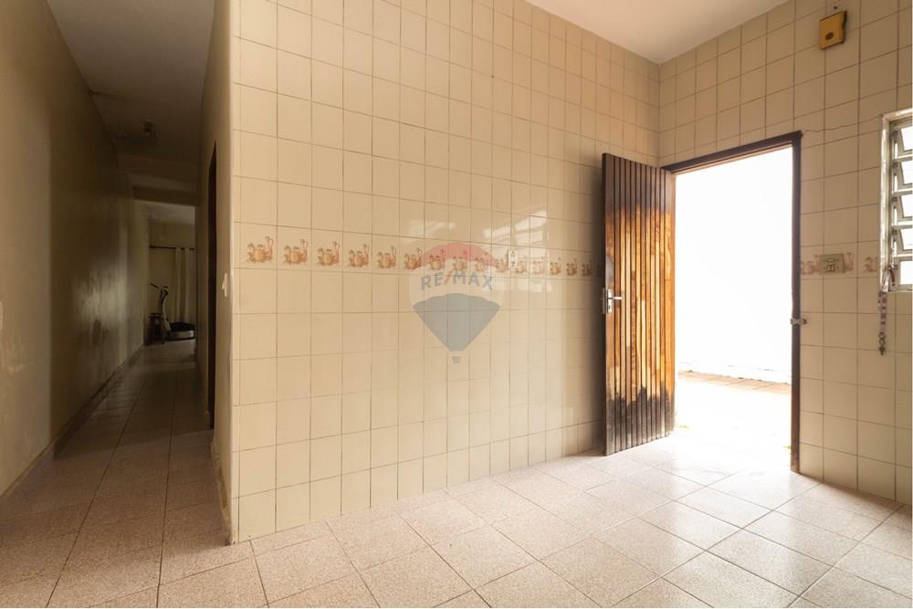 Casa, 2 quartos, 196 m² - Foto 8