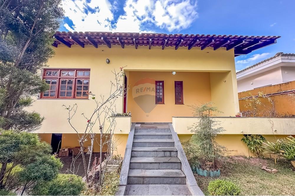 Casa, 4 quartos, 352 m² - Foto 1