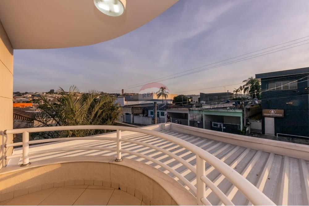 Sobrado, 3 quartos, 672 m² - Foto 35
