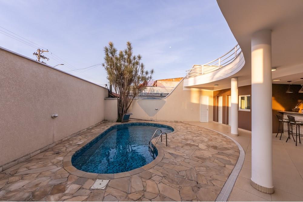 Sobrado, 3 quartos, 672 m² - Foto 19