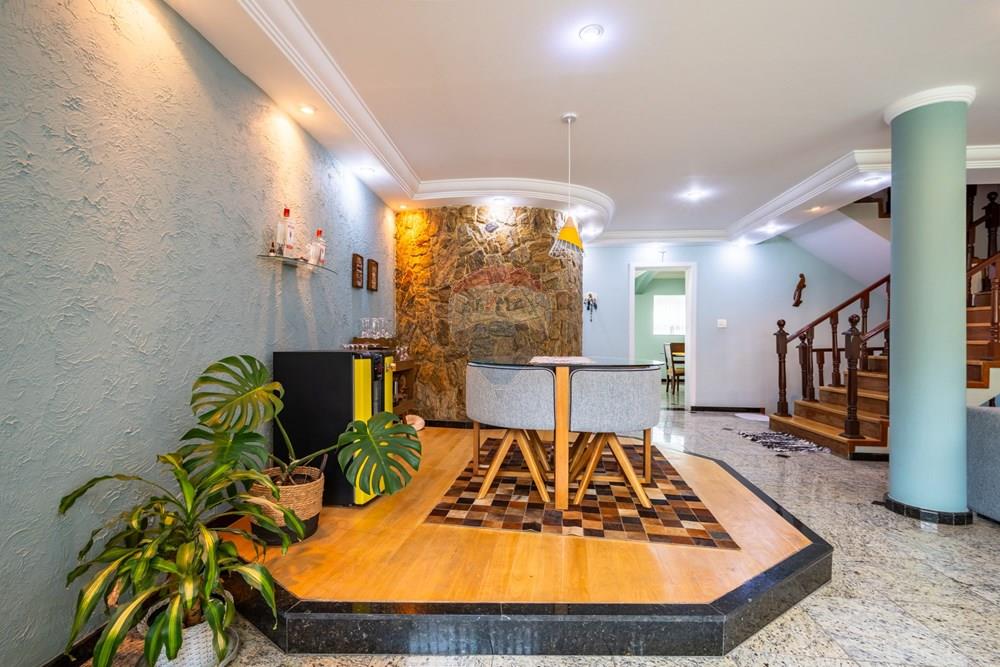 Casa, 3 quartos, 328 m² - Foto 22
