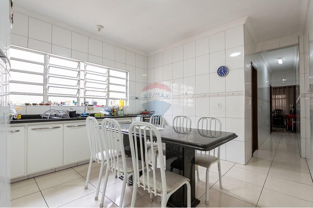 Casa, 3 quartos, 300 m² - Foto 34