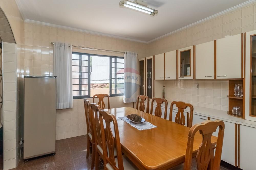 Casa, 3 quartos, 228 m² - Foto 8