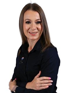 Priscila Gnoatto - Faten Rajab Team
