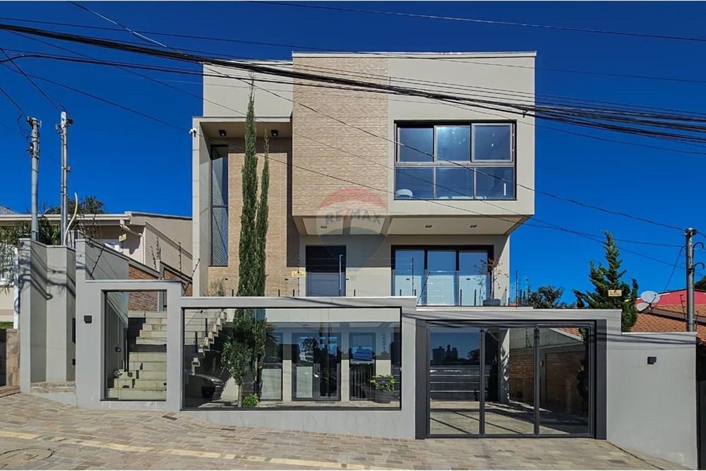 Casa Triplex com 330 m² alto padrão - São Cristóvão — foto 1