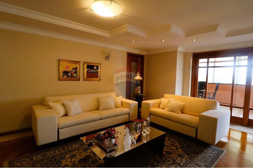 Vende-se Apartamento por Andar com 3 Suítes em um Condomínio Exclusivo na Vila Rodrigues — foto 1