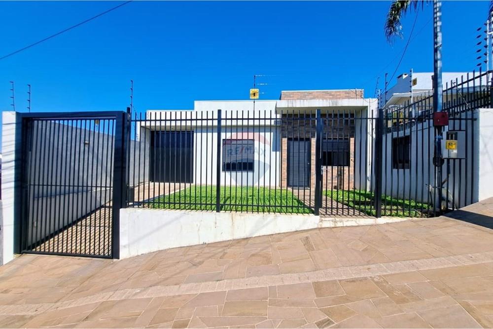 Casa com 4 Dormitórios à venda, Bairro Petrópolis, Passo Fundo/RS — foto 1