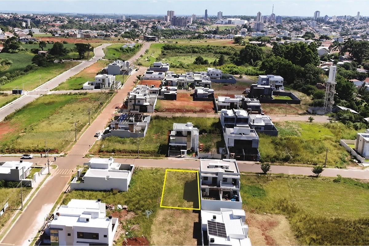 Terreno à Venda, 300m², Loteamento Álamos, Passo Fundo — foto 1