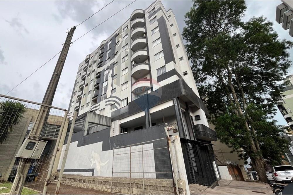 ÓTIMA KITINETE CENTRAL PROXIMA AV. BRASIL, COM GARAGEM E SACADA — foto 1