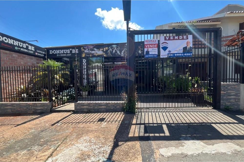 CASA RESIDENCIAL/COMERCIAL NA AVENIDA JOÃO CATAPAN — foto 1