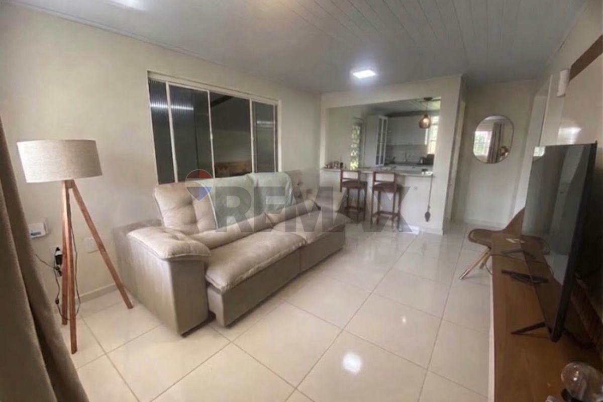 Casa três dormitórios no Bairro Boqueirão — foto 1