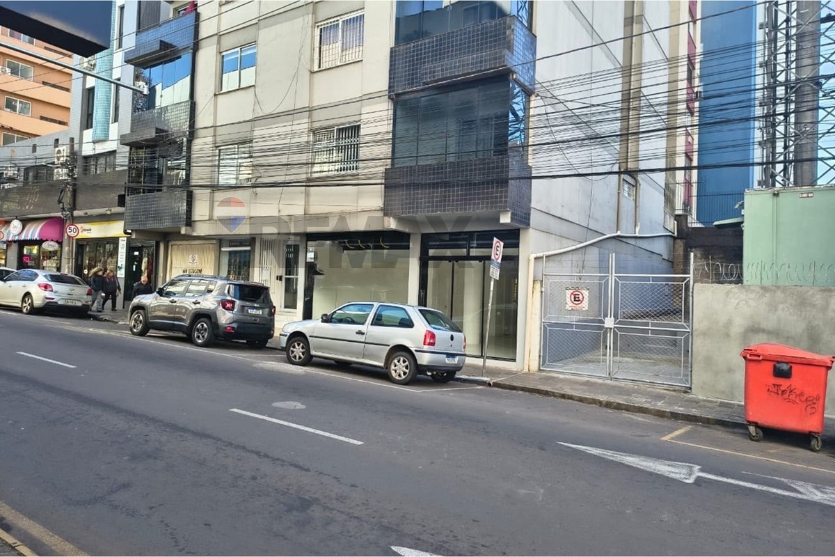 Loja Comercial de 108 m² para Locação no Centro – Próxima a Praça Tamandaré — foto 1