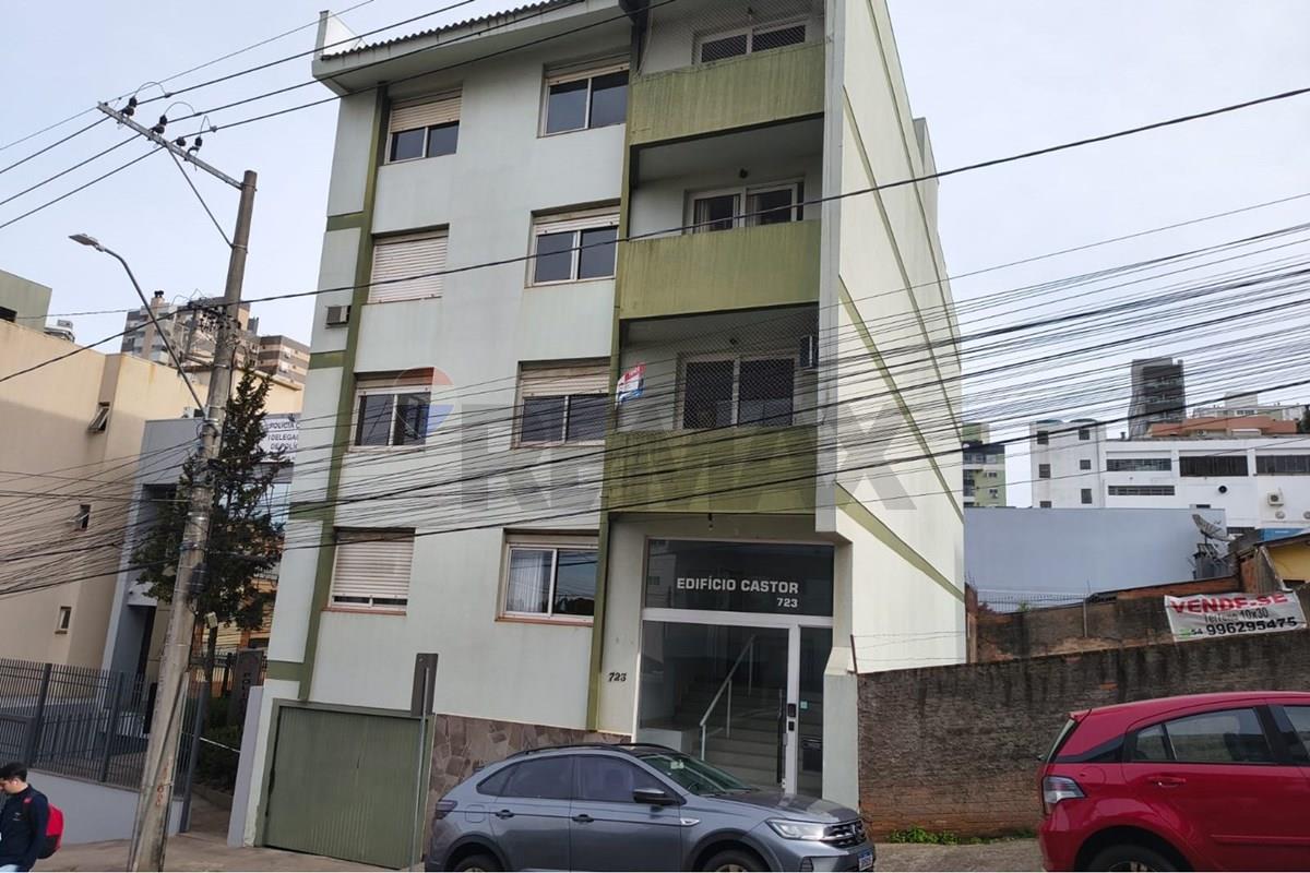 APARTAMENTO 03 DORM COM SACADA E GARAGEM. CENTRAL- ÓTIMO PREÇO — foto 1