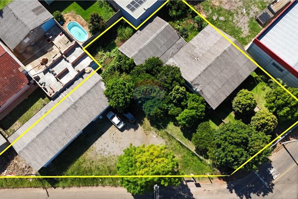 Amplo Terreno com Casas à Venda, Bairro São Luiz Gonzaga, Passo Fundo — foto 1