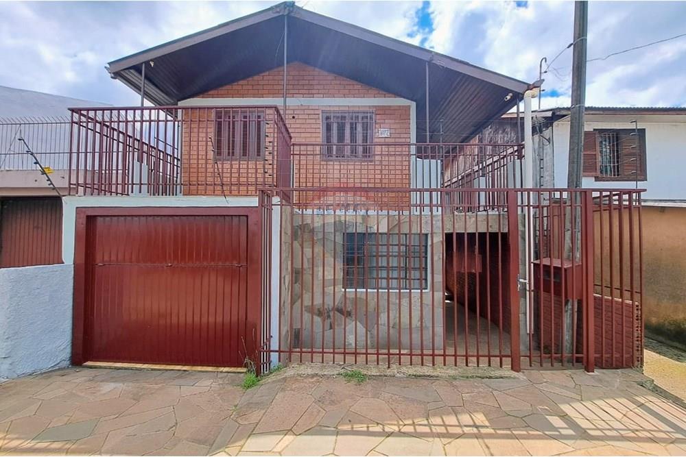 Casa à venda, 3 Dormitórios, Bairro Petrópolis, Passo Fundo/RS — foto 1