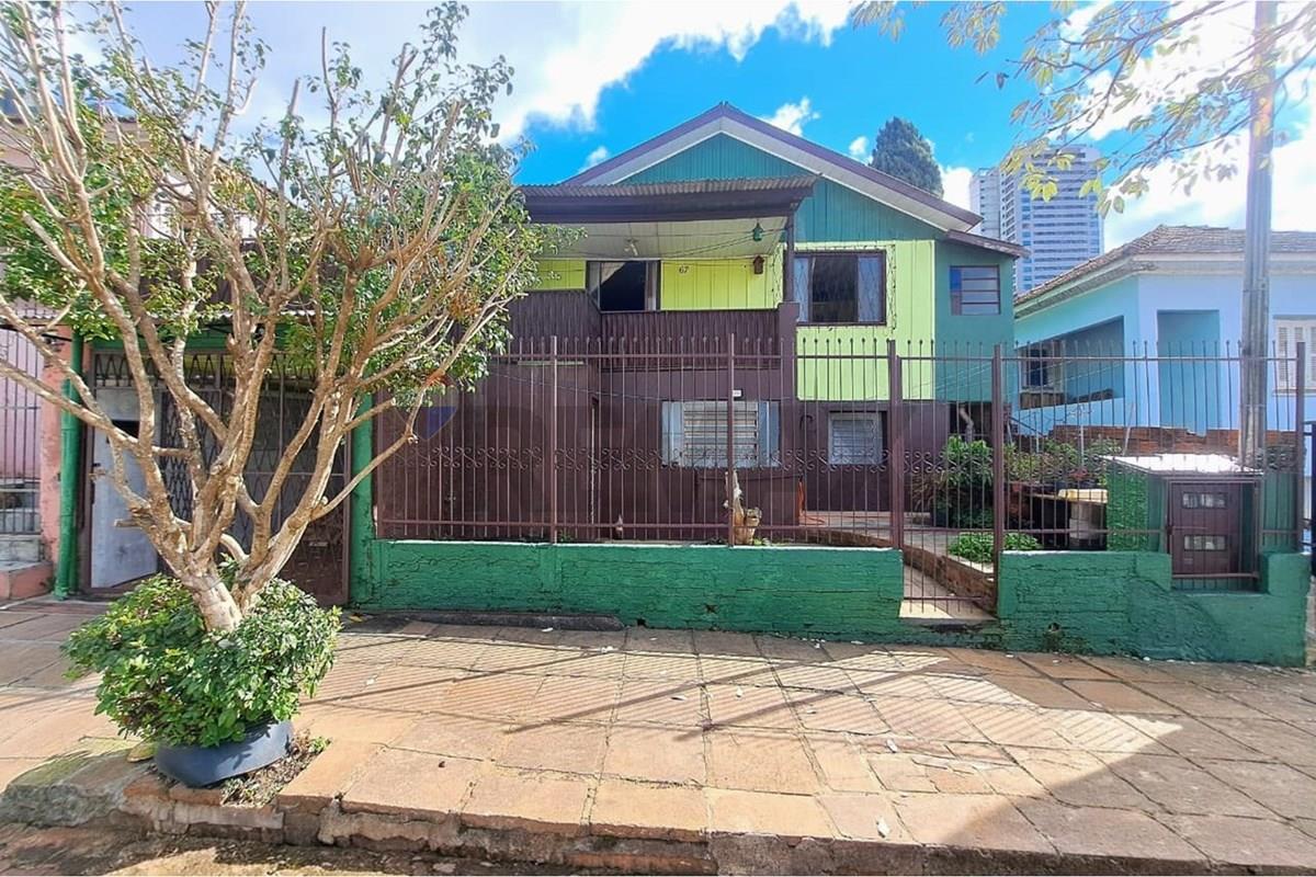 Casa com 5 dormitórios no Bairro Rodrigues — foto 1