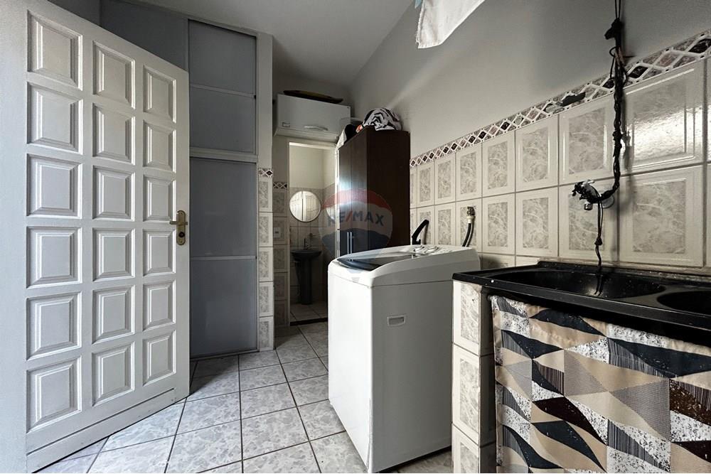 Casa, 3 quartos, 231 m² - Foto 29
