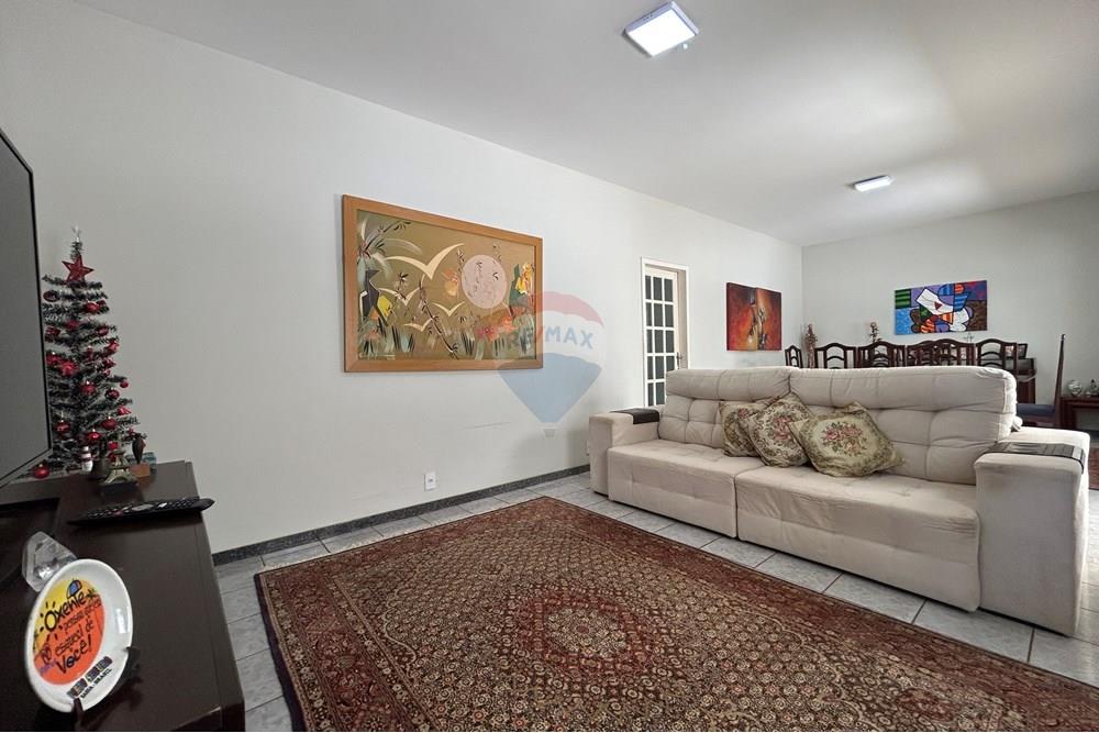 Casa, 3 quartos, 231 m² - Foto 15