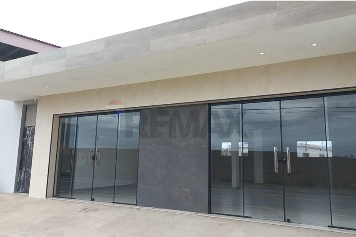 Casa, 1 quarto, 305 m² - Foto 2