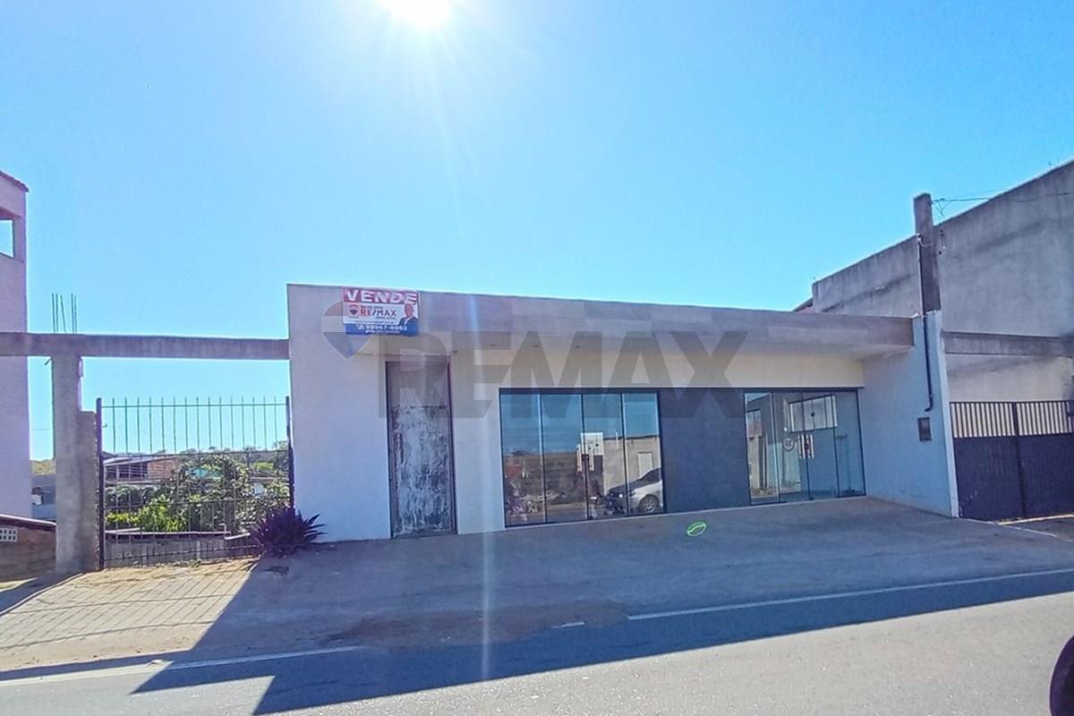 Casa, 1 quarto, 305 m² - Foto 1