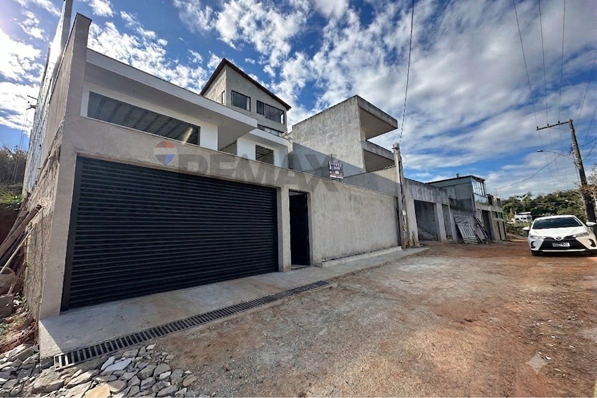 Casa, 4 quartos, 267 m² - Foto 2