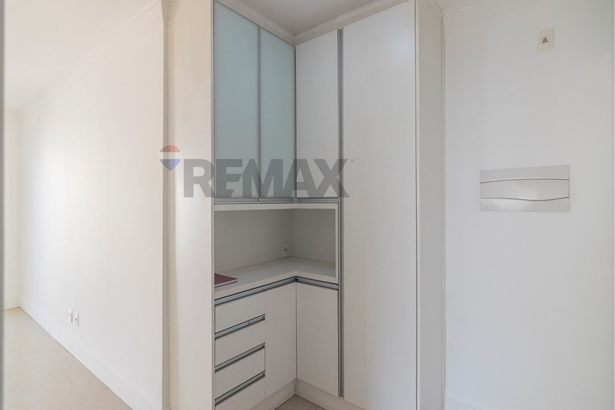  - Lindo apartamento com três quartos e lazer completo em Rudge Ramos