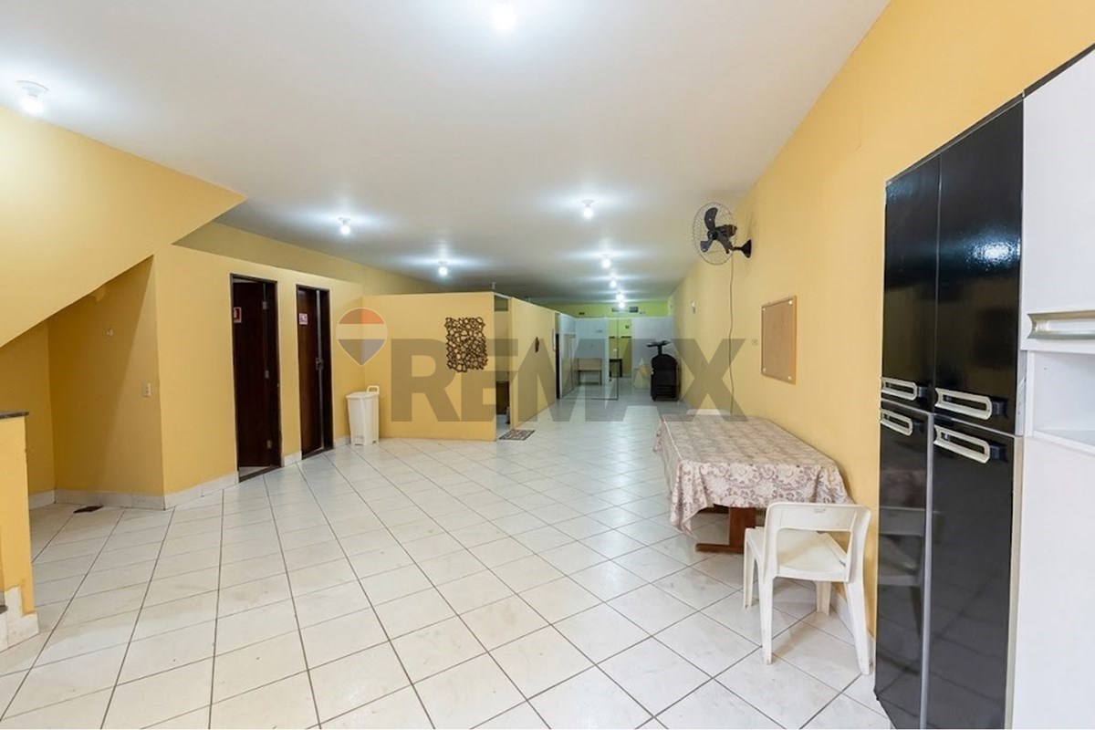 - Prédio Comercial em Santo André, Avenida Martim Francisco com 6 Salas e 2 Salões