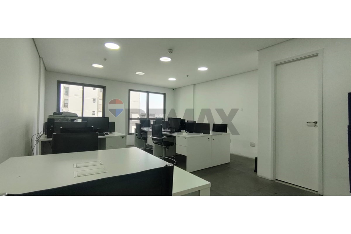  - Sala comercial de 37 m² para locação, totalmente acabada e MOBILIADA com ótima localização no moderno Conjunto Cidade Viva Office.