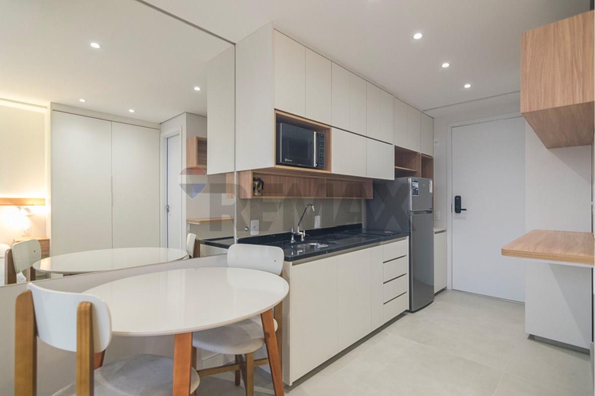  - Studio com Varanda e Lazer Completo – 25m² na Vila Olímpia
