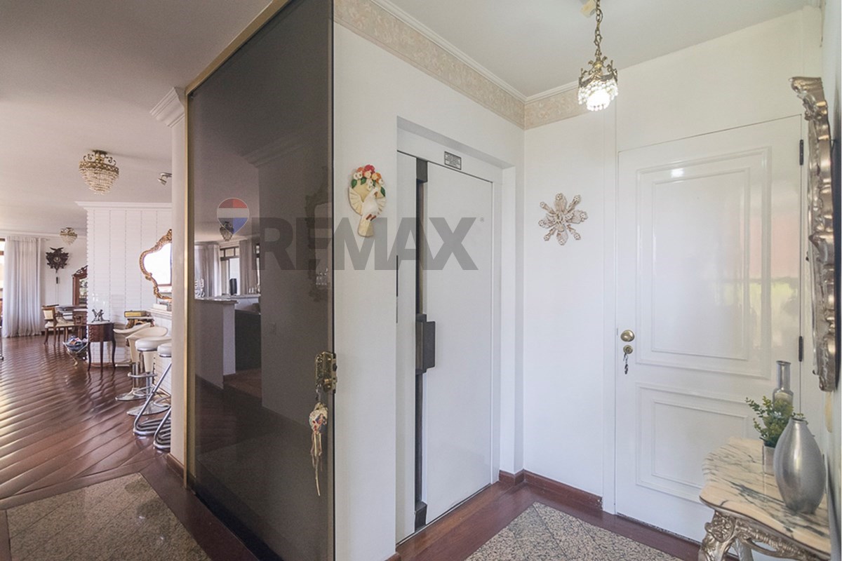  - Apartamento 313m2, 3 suítes, 4 vagas no Bairro Jardim em Santo André