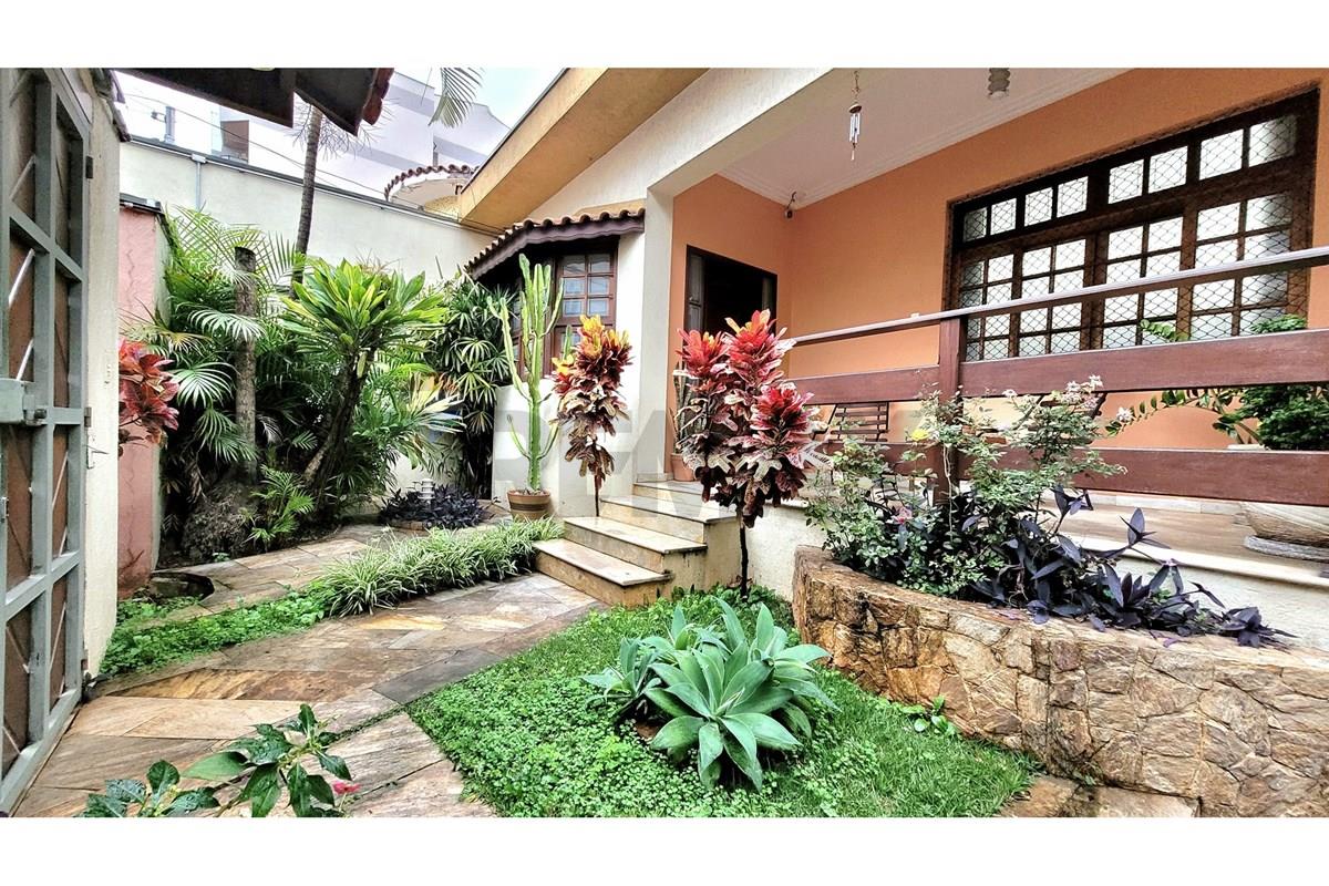 Casa à venda com 3 quartos, 306m² - Santa Maria,São Caetano do Sul 
