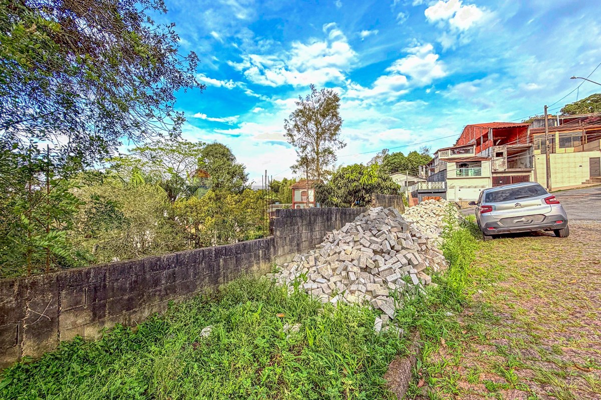  - Terreno de 250,00m² a venda no bairro Santana em Ribeirão Pires