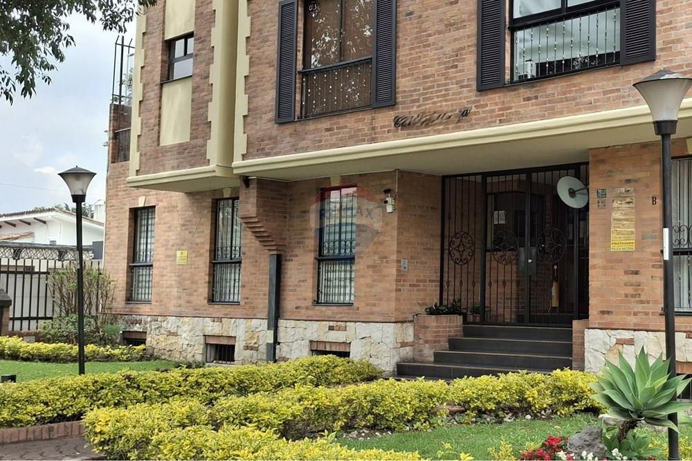 Apartamento en Venta en Usaquen - Calle 127B#  20 34