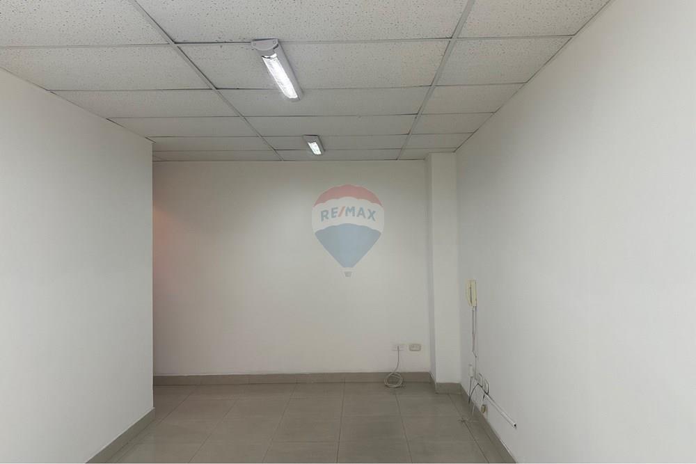 Oficina en Arriendo en Suba - Carrera 53 # 103B-42