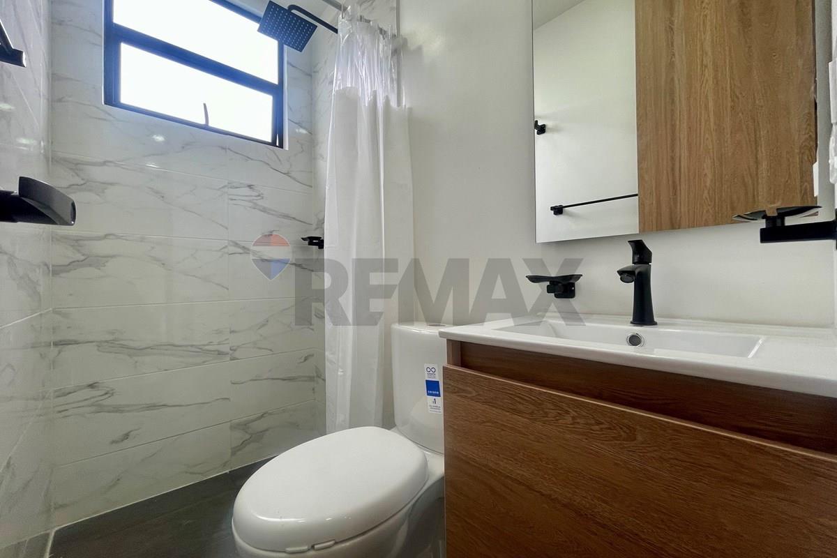 Casa en Venta en Edificio Manrique - CALLE 1B # 103B-43