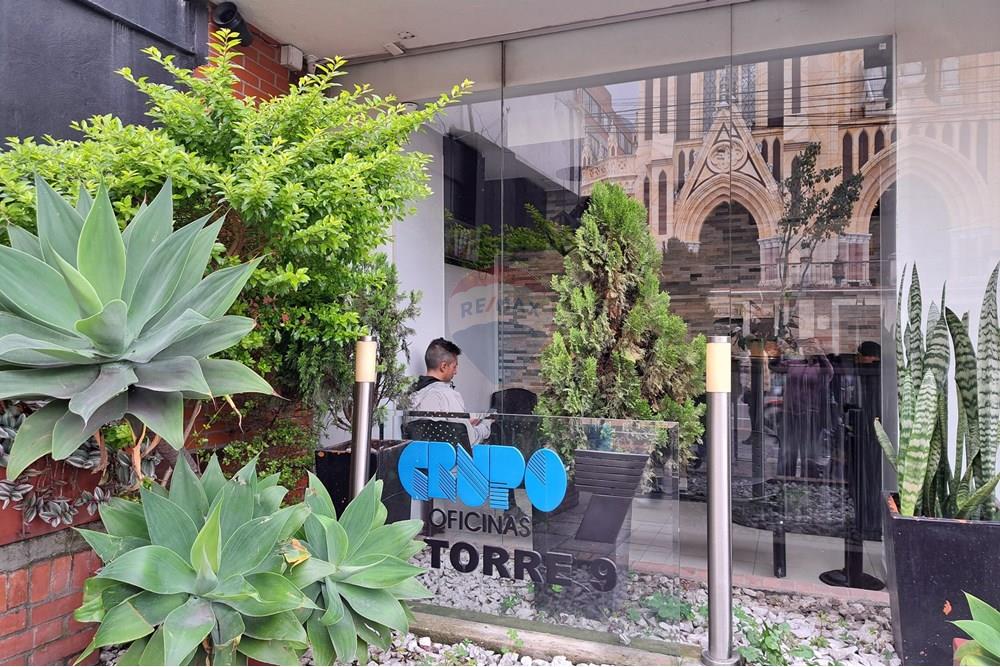 Oficina en Arriendo en Chapinero - Carrera 13 # 51-25