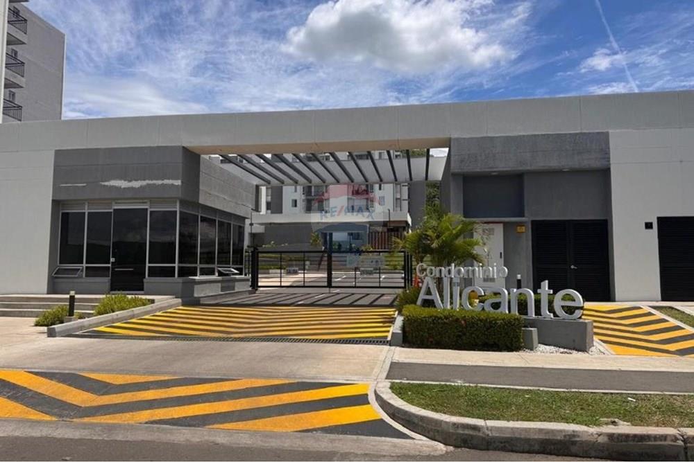 puerto azul club house