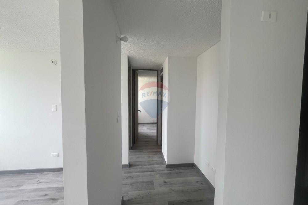 Apartamento en Arriendo en La Calera - Cra 2 # 3 - 98 sur Torre 2 Apto 107