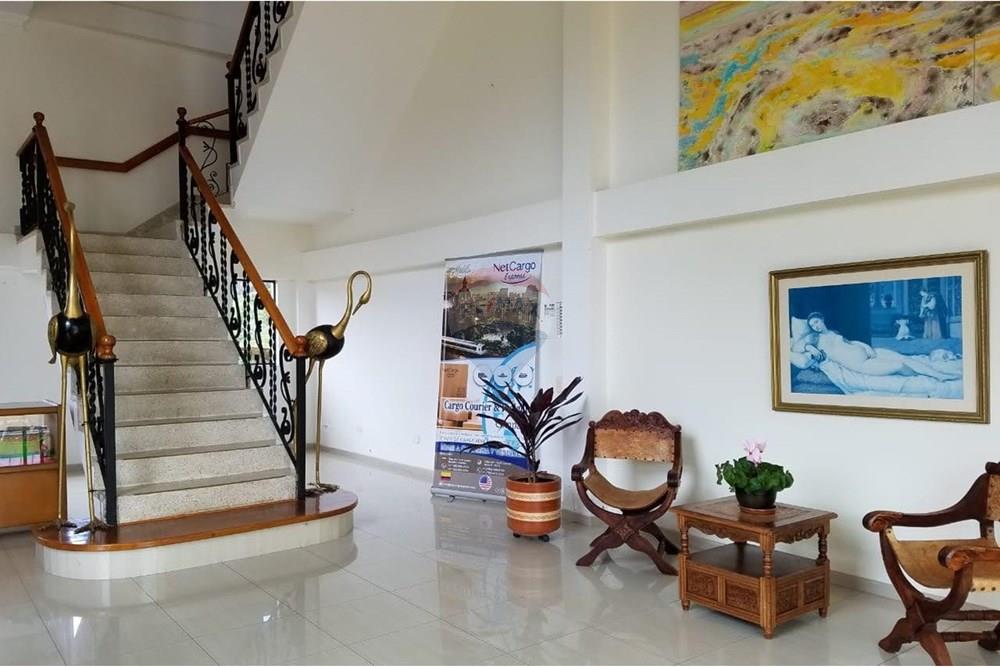 Vereda Cardonal, Hotel rumbo al Neusa