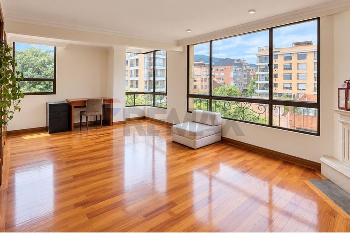 Apartamento en Venta en Usaquen - Calle 127B#  20 34